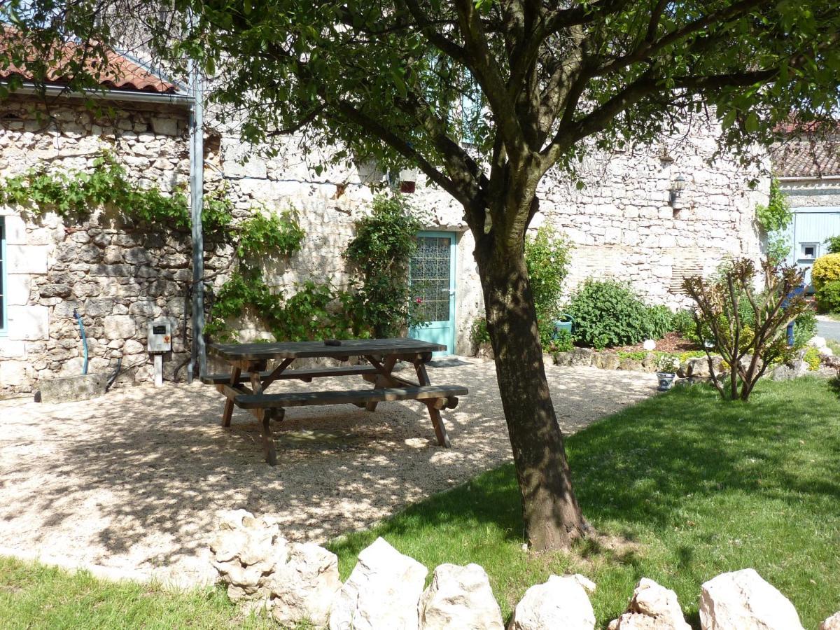 Chez Beatrice Et Gerard Bed and Breakfast Saint-Leon-d'Issigeac Eksteriør billede
